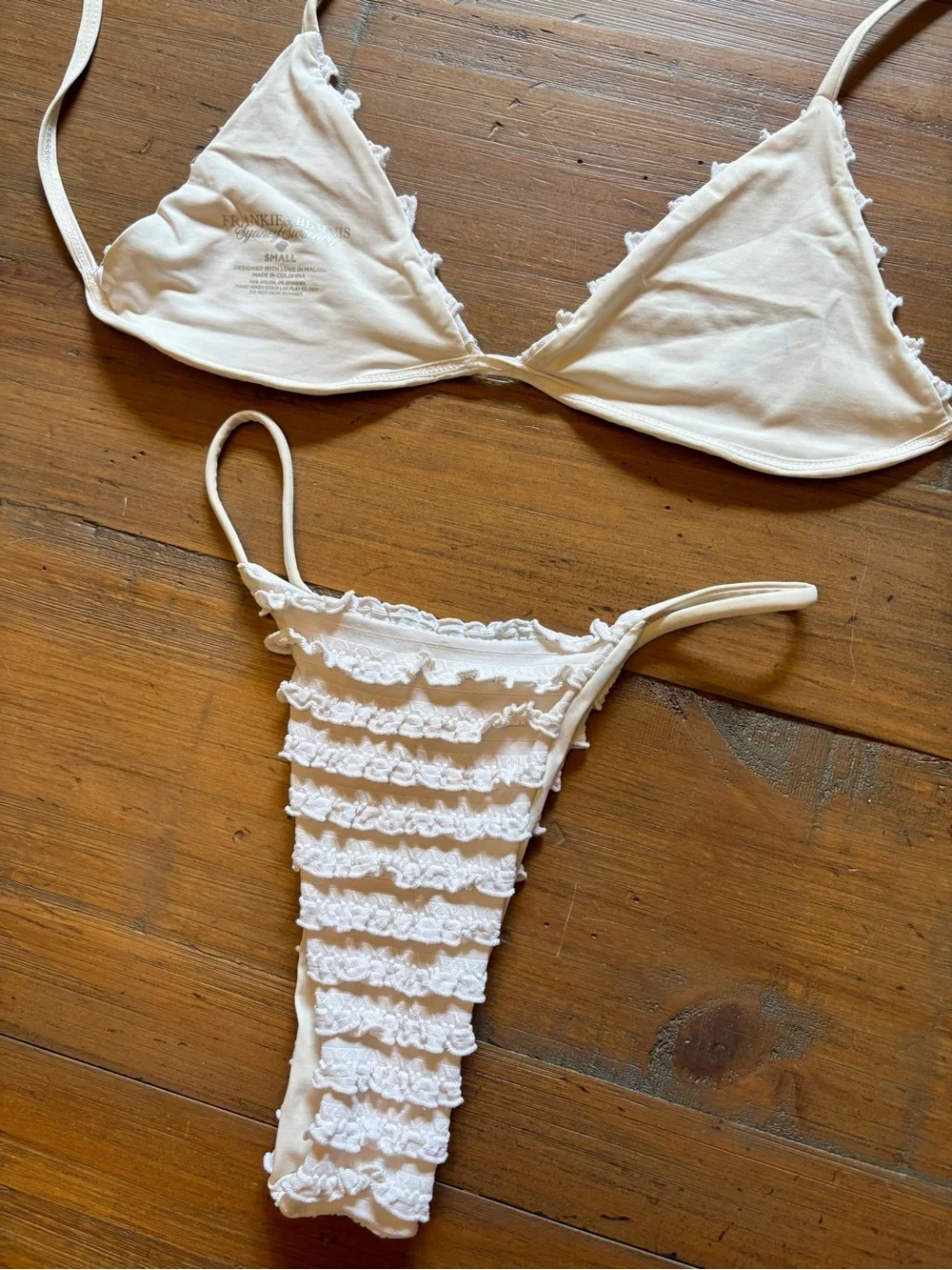 Rare!  Frankie’s bikinis x Sydney Sweeney white ruffle bikini set